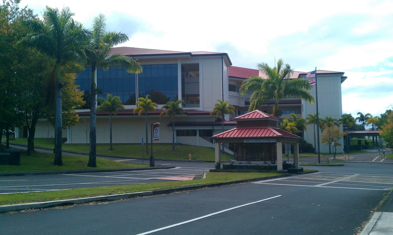 Main Drive leading to the College of Arts and Sciences